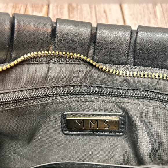 MMS Design Studio Black Woven Crossbody Bag - Picture 5 of 7